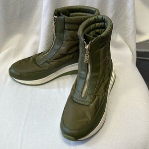 DKNY olive green sneaker boots size 9M